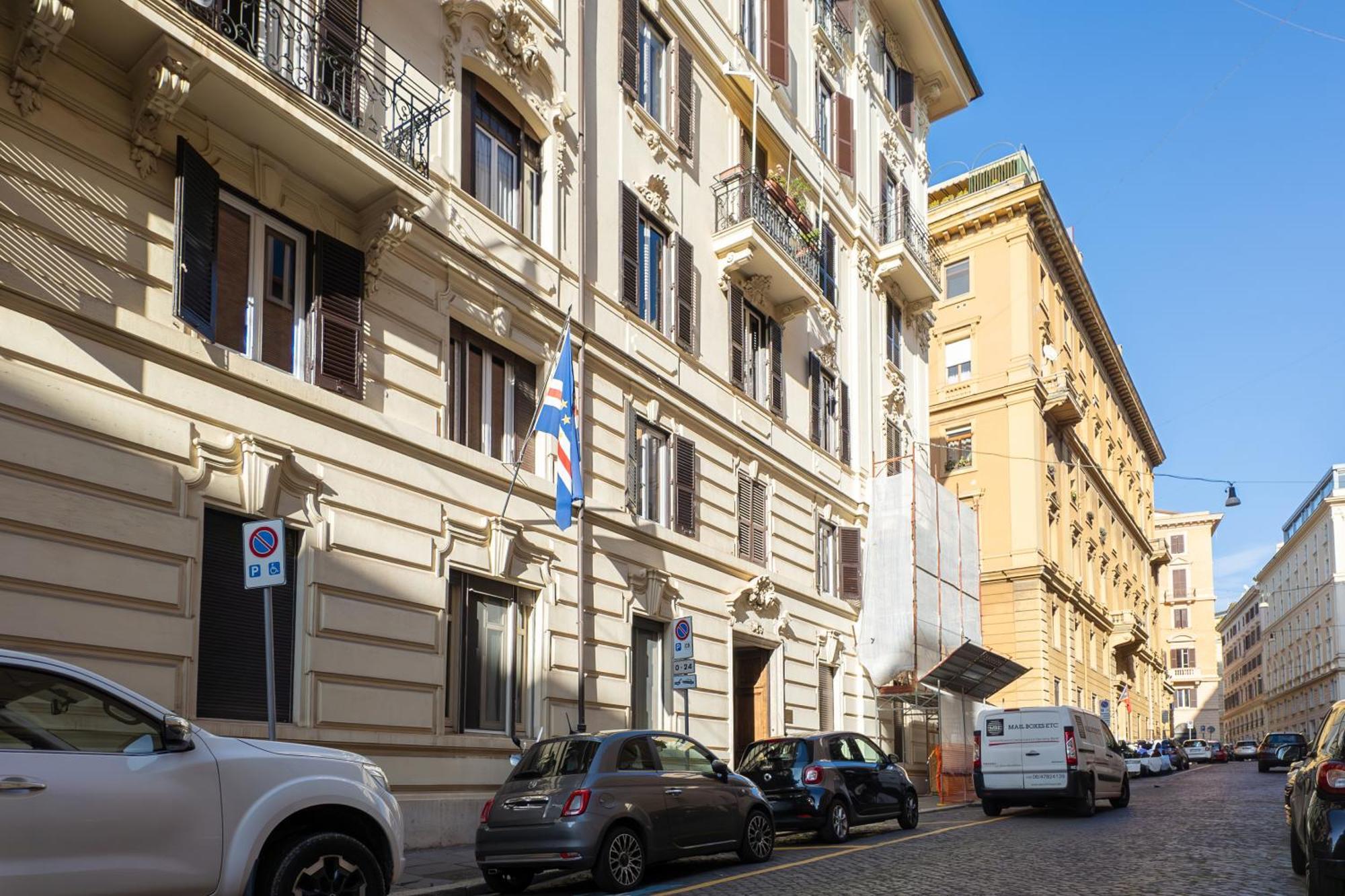 C3 Top Class Apartment, 2 Camere Da Letto, 2 Bagni, Giardino Distante 15 Minuti A Piedi Da Fontana Di Trevi Róma Kültér fotó